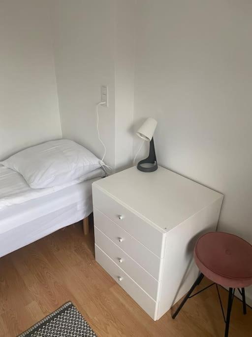 2 Bedroom Apartment Near The Sea Тисвиллелайе Экстерьер фото