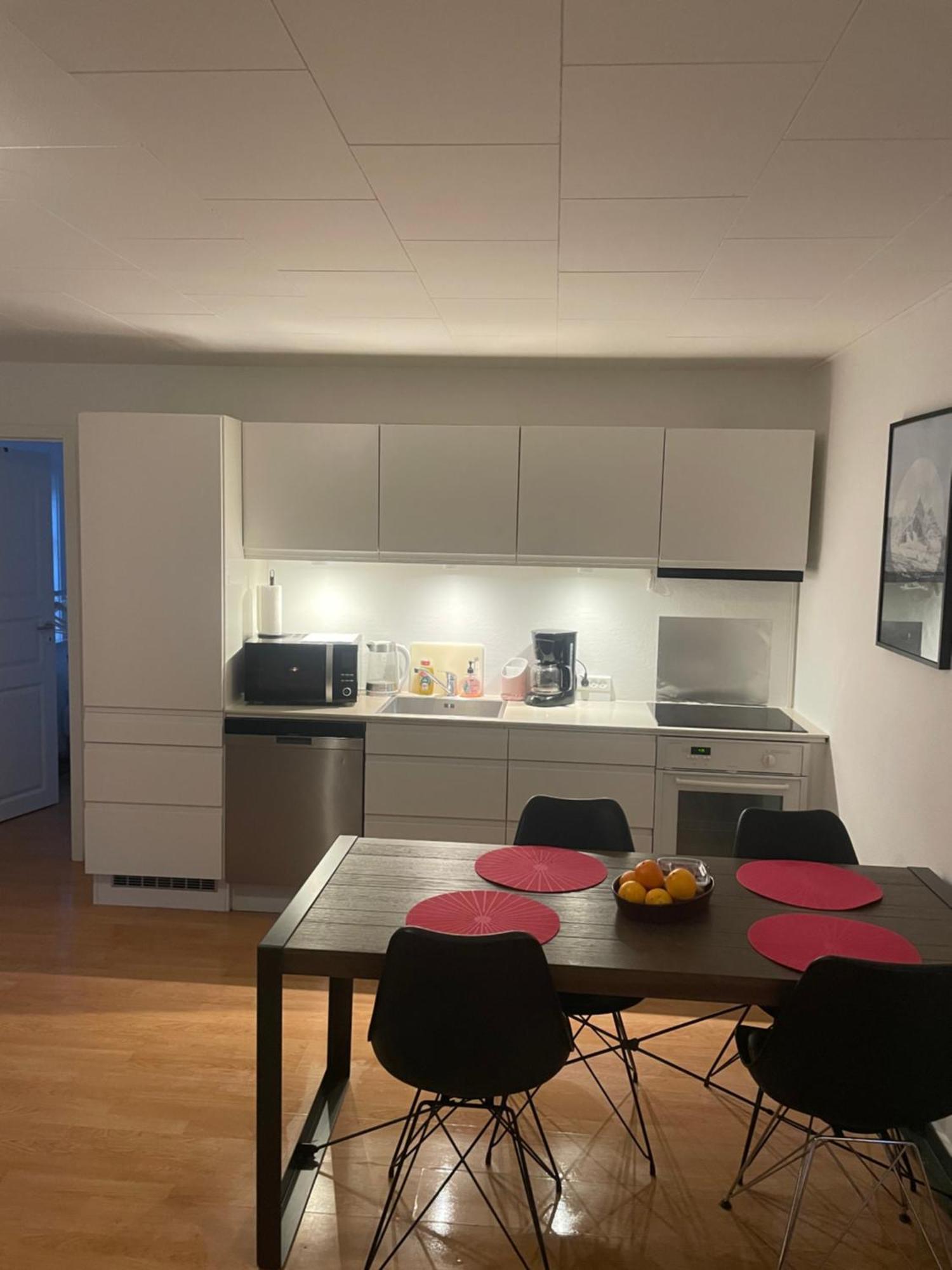 2 Bedroom Apartment Near The Sea Тисвиллелайе Экстерьер фото